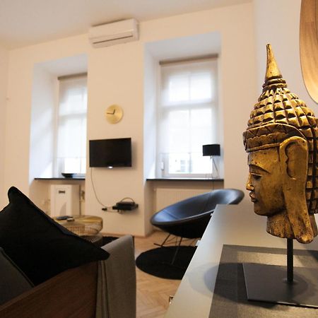 Real Delux Apartment Next To Gozsdu & Synagogue Budapest Luaran gambar