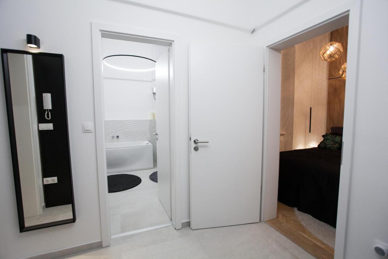 Real Delux Apartment Next To Gozsdu & Synagogue Budapest Luaran gambar
