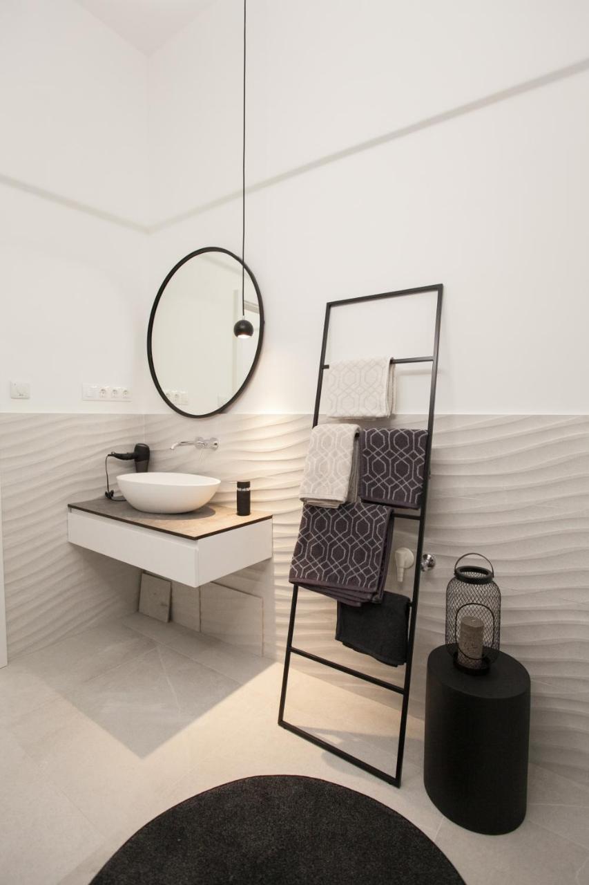 Real Delux Apartment Next To Gozsdu & Synagogue Budapest Luaran gambar
