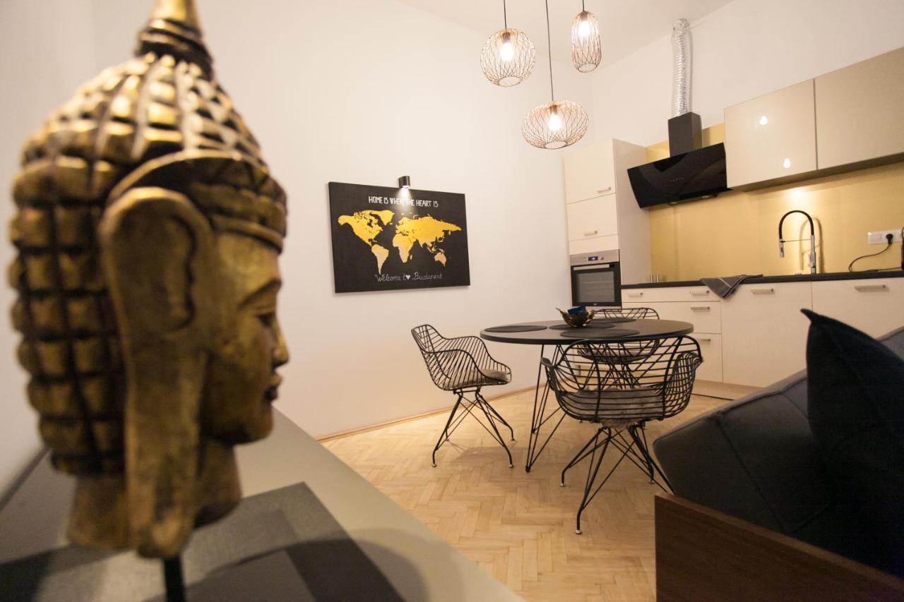 Real Delux Apartment Next To Gozsdu & Synagogue Budapest Luaran gambar